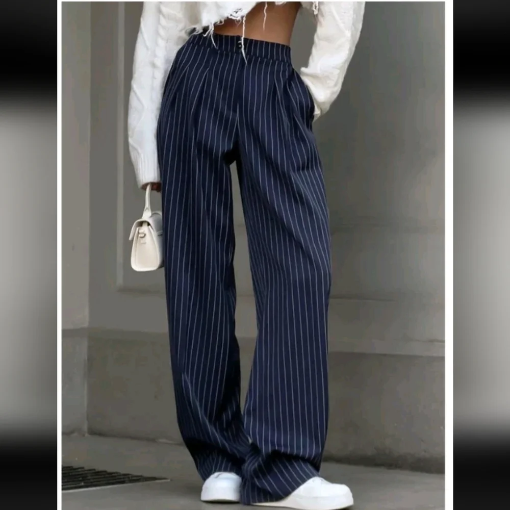 Commense Navy Pinstripe Pleated Wide-Leg Pants NWT Size Large-mango-zara-H&M - Picture 2 of 6